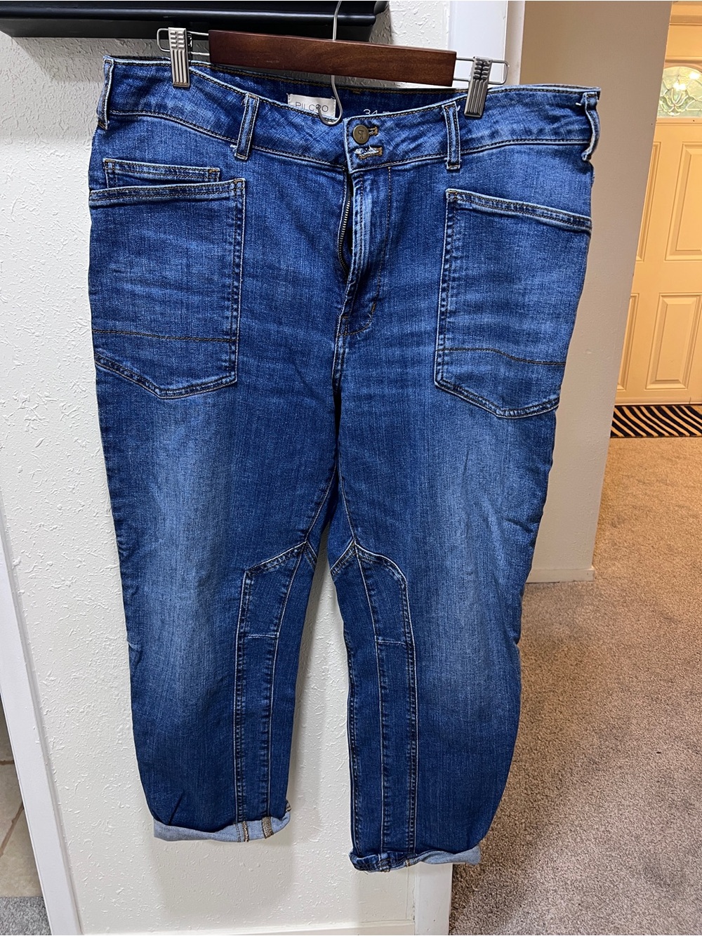 Pilcro Women's Blue Relaxed Pocket Jeans